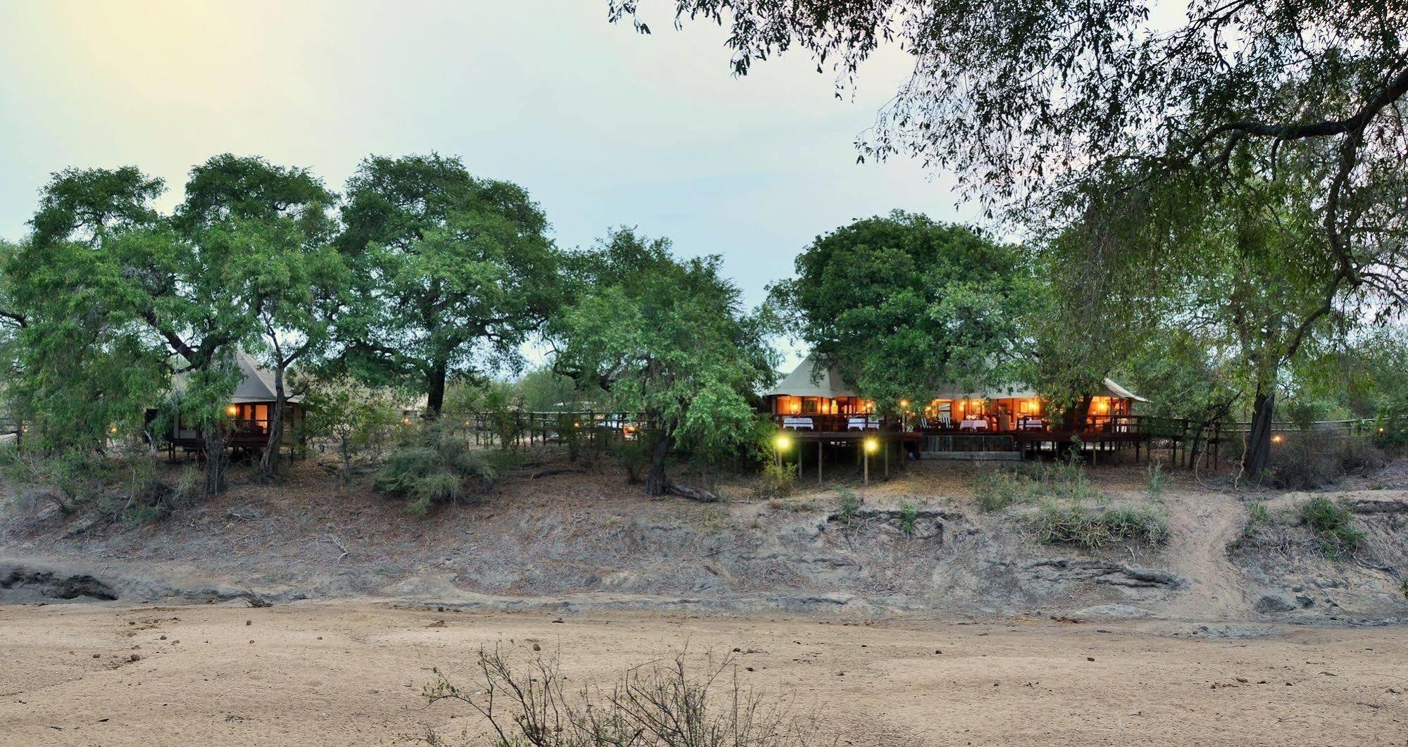 Mluwati Concession Hamiltons Tented Camp מראה חיצוני תמונה
